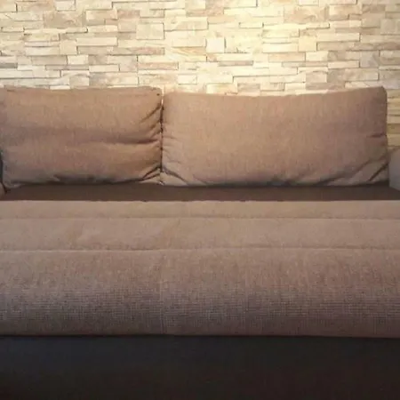 Bagolyvar Apartment *